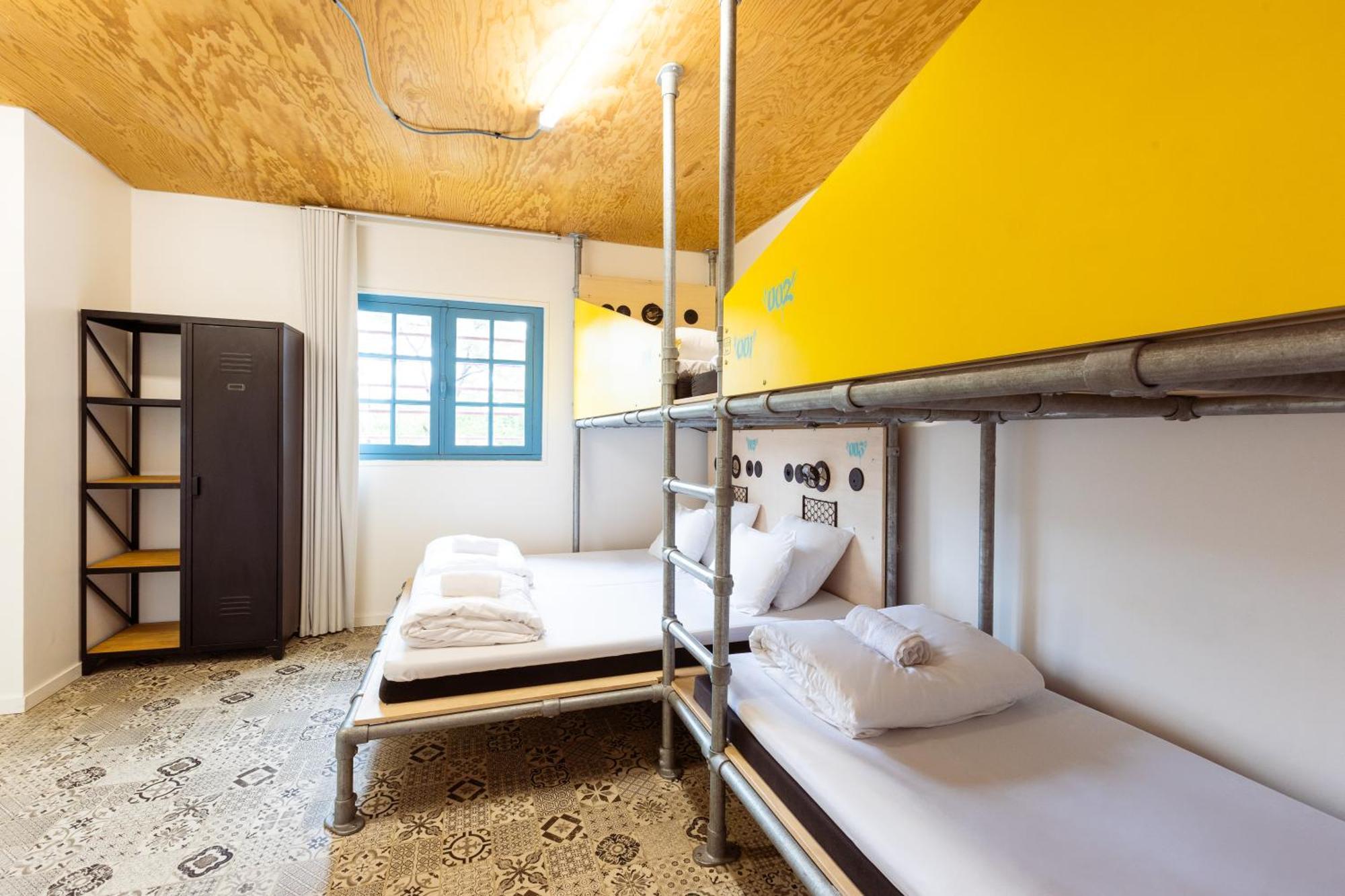 Chambre Privée avec Salle de Bains (5 Personnes)